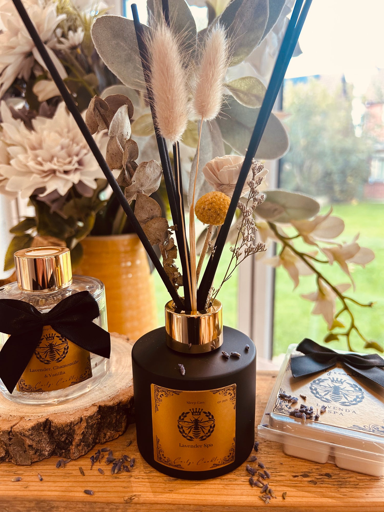 Our beautiful Diffuser selection.. We have a wide range of diffuser ranges. We have our best selling black diffusers, white, gold, red and our new addition the Coco range. We only source the strongest of oils for our diffusers