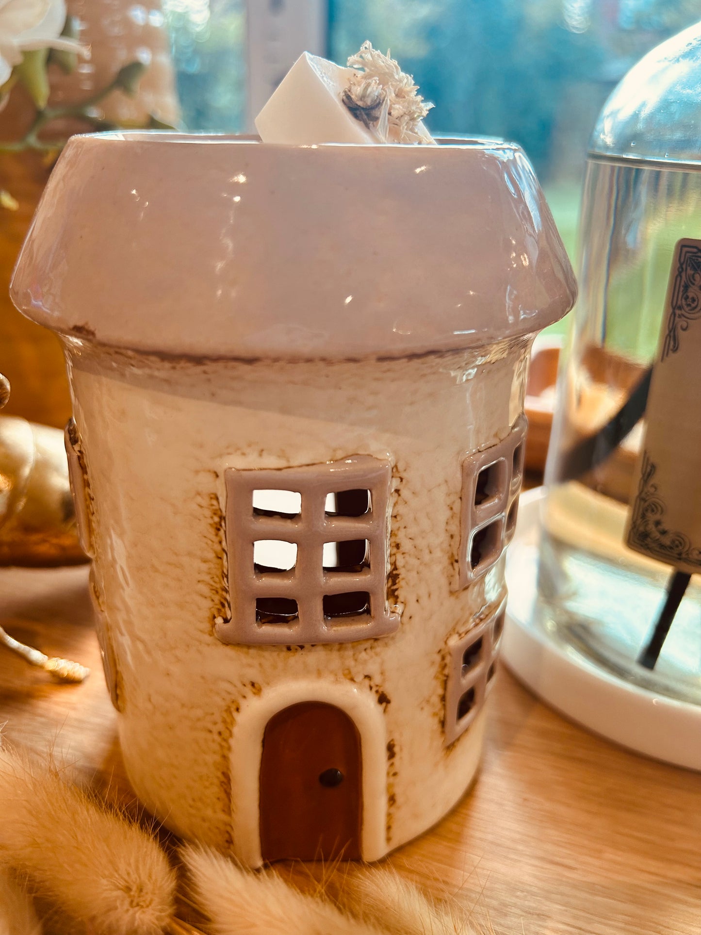 Village Pottery Warmer Windows Cream - Carly's candles & wax melts