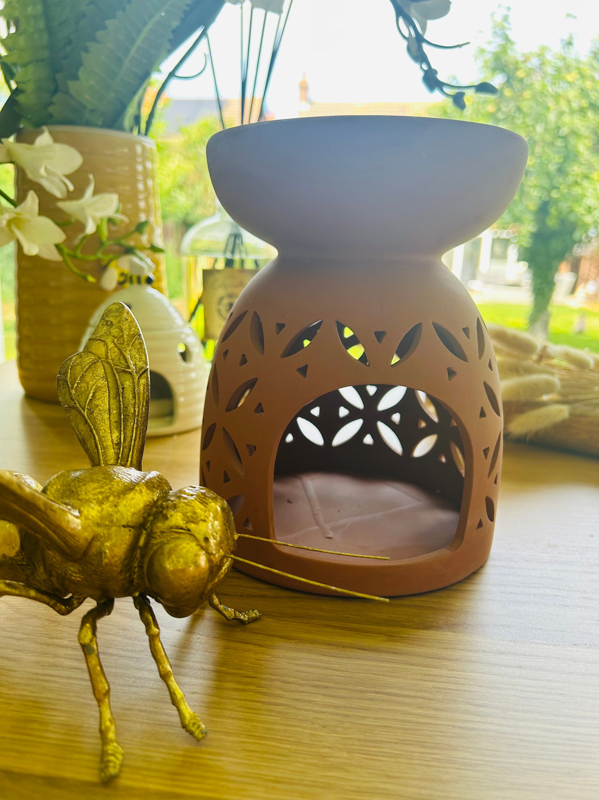 20CM LARGE TERRACOTTA OIL BURNER - Carly's candles & wax melts