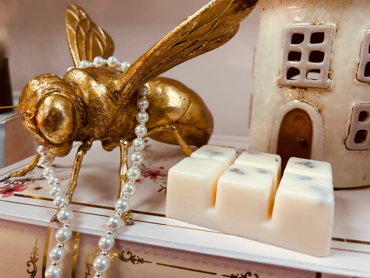 Bedtime baby - six cubed wax melts - Carly's candles & wax melts