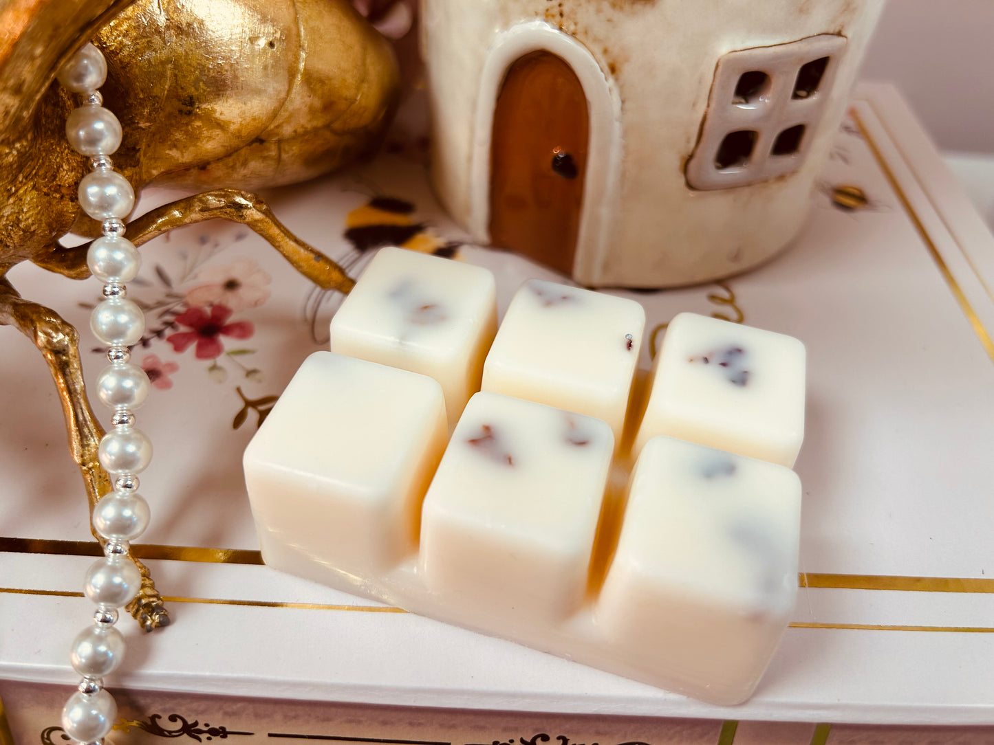 Baby powder six cubed wax melts - Carly's candles & wax melts